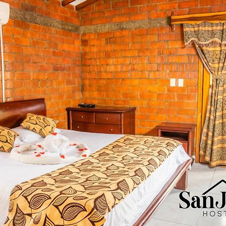 Hostal San Jorge Cerritos Kültér fotó